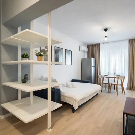 Apartamento High-end With Panoramic View, Parking &pool Bucarest