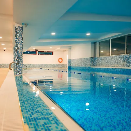 High-end With Panoramic View, Parking &pool Apartamento