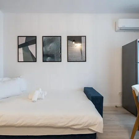 アパート High-end With Panoramic View, Parking &pool ブカレスト