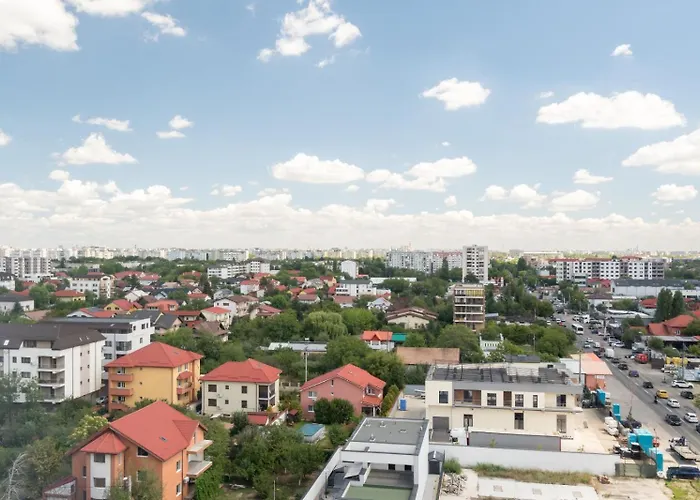 Daire High-end With Panoramic View, Parking &pool Bükreş