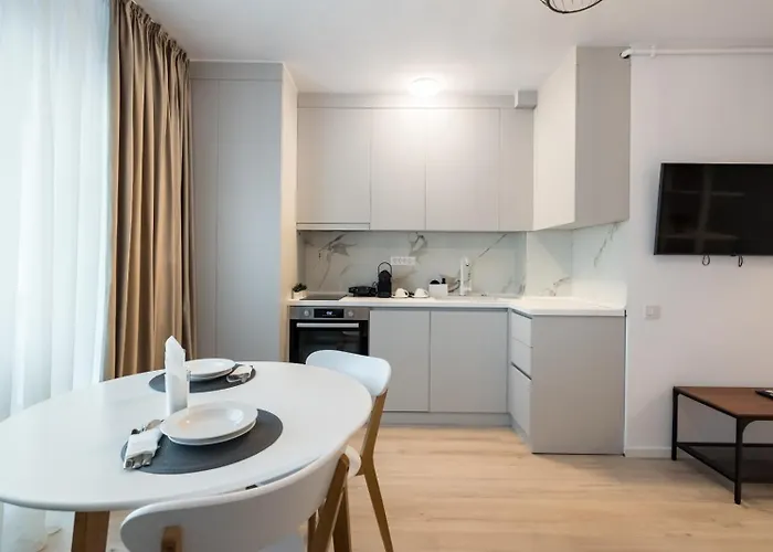 High-end With Panoramic View, Parking &pool