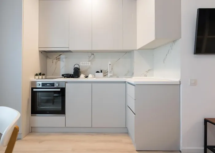 High-end With Panoramic View, Parking &pool Appartement