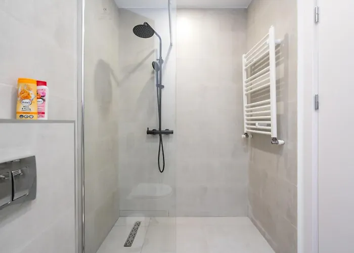 High-end With Panoramic View, Parking &pool Apartament *