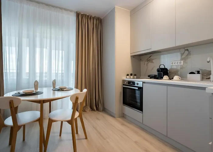 High-end With Panoramic View, Parking &pool Daire *