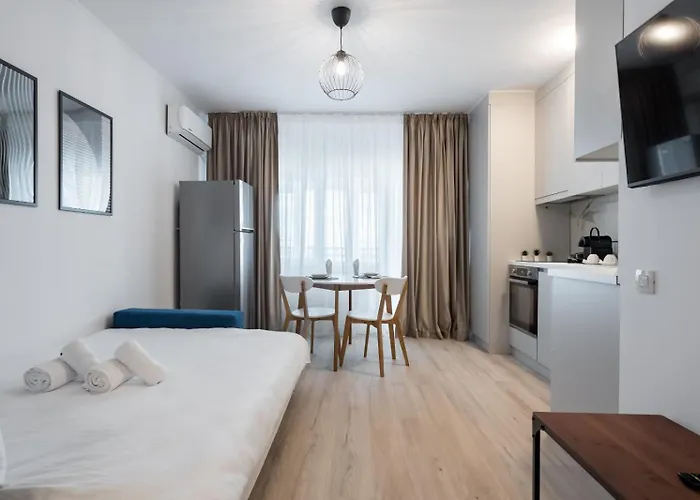 Daire High-end With Panoramic View, Parking &pool *